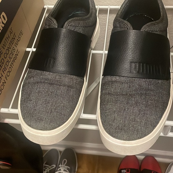 Puma Size 11.5 Slip On Sneakers - Picture 3 of 6